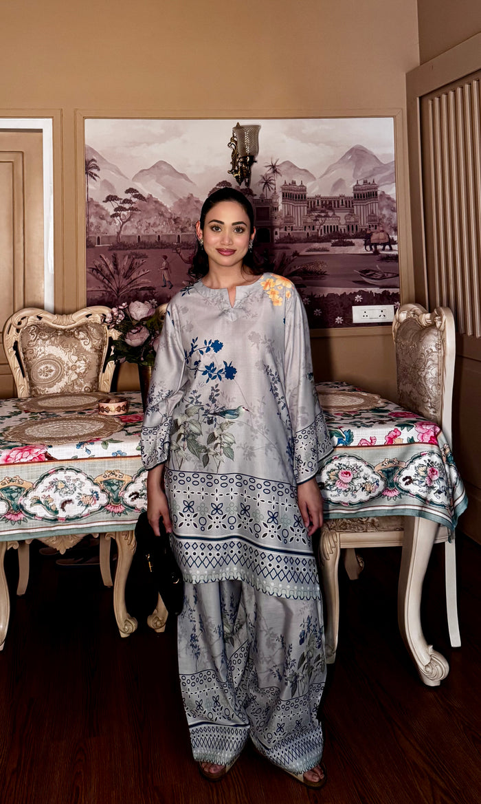Ishita sandhu In Grey Printed Lawn Cotton Co-ord Set with Farsi Pants