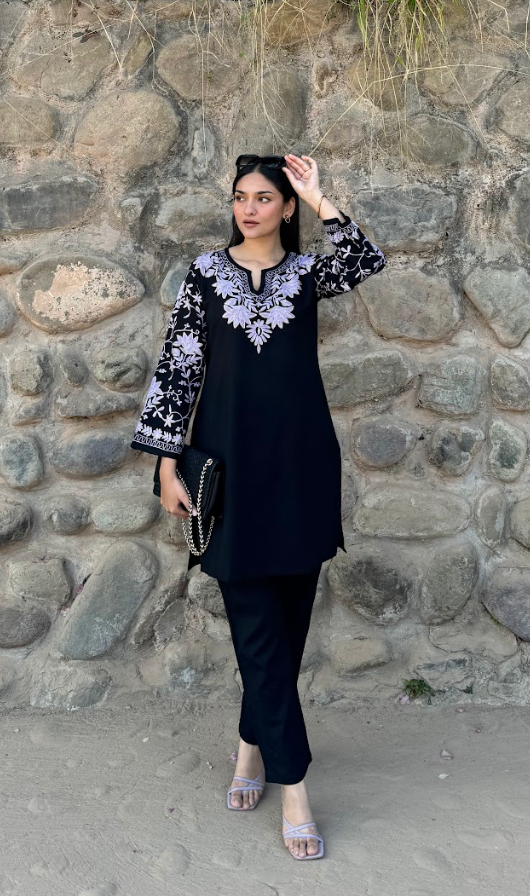 Anureet in Woollen Kashmiri Black Kurta Set