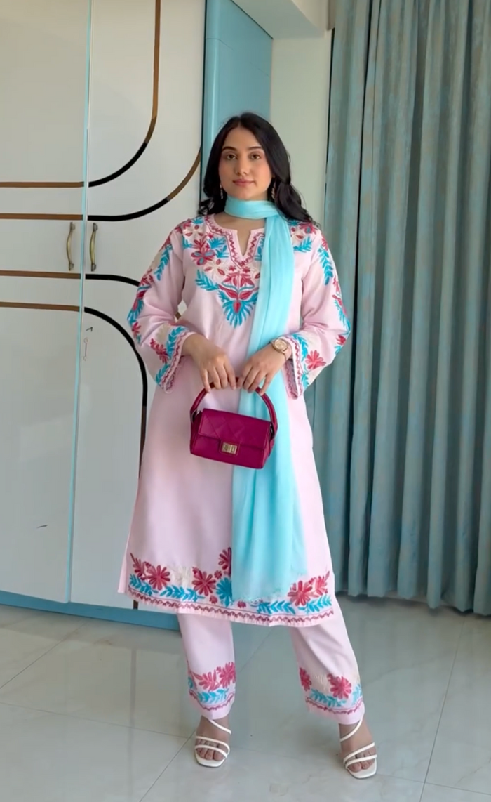 Asfi Javed in Falak Kashmiri Long Kurta Set  - Baby Pink