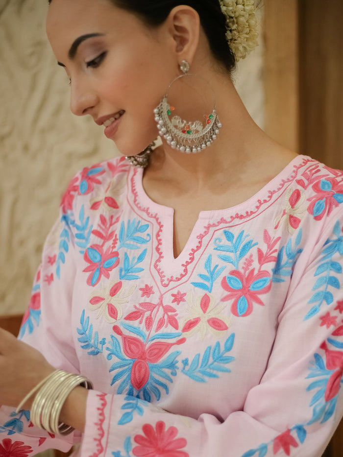 Asfi Javed in Falak Kashmiri Long Kurta Set  - Baby Pink