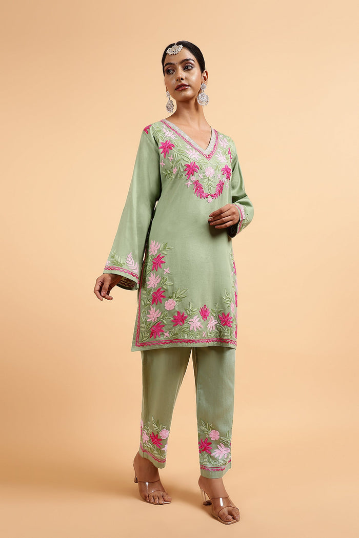 Bhavya in Kashmiri Aari Embroidered Kurta Set with Straight Pants - Green