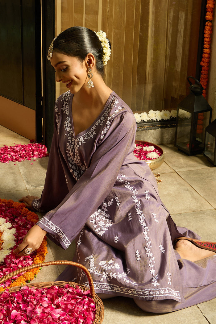 Chikankari Kurta Set in Viscose – Lilac