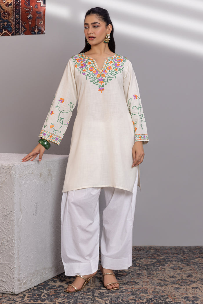 Cotton Kurta in Kashmiri Aari - White