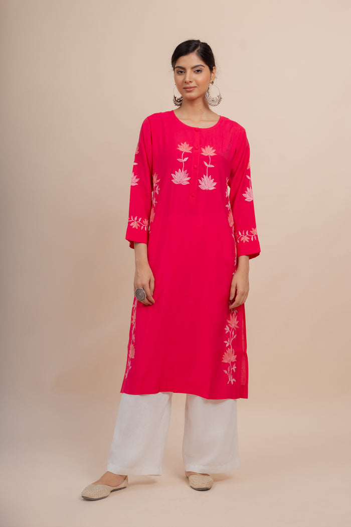 Falak Kashmiri Long Kurta In Pink Muslin With Aari