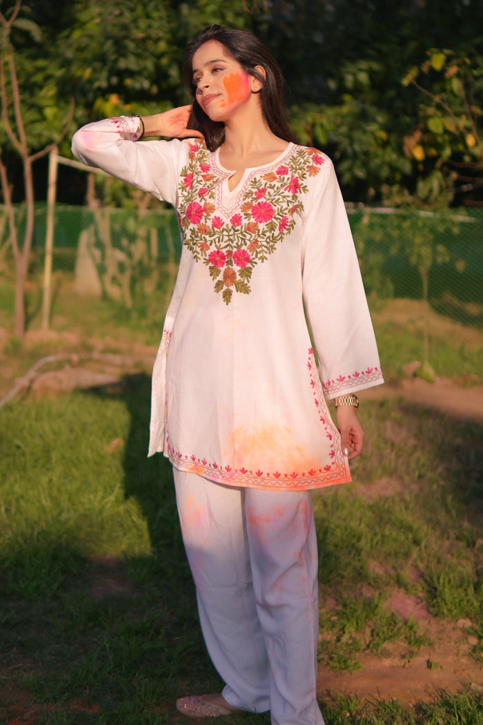 Kashmiri Aari Work Cotton Short Kurta – White