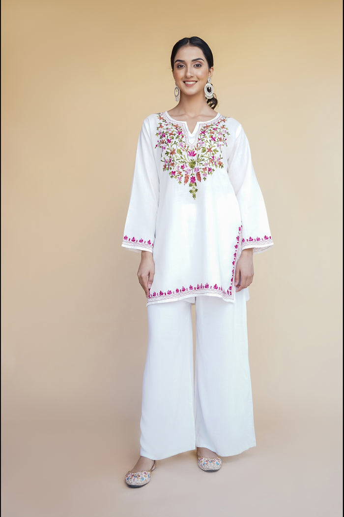 Reshika in Kashmiri Aari Work Cotton Short Kurta – White