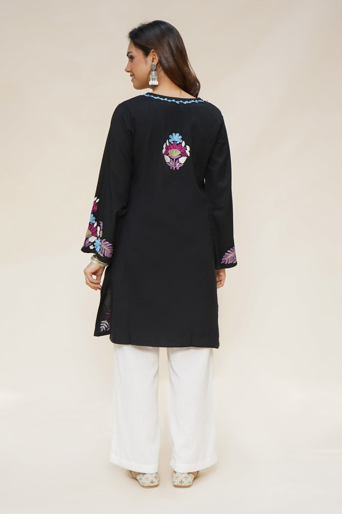 Sakshi in Woollen Kashmiri Black Kurta