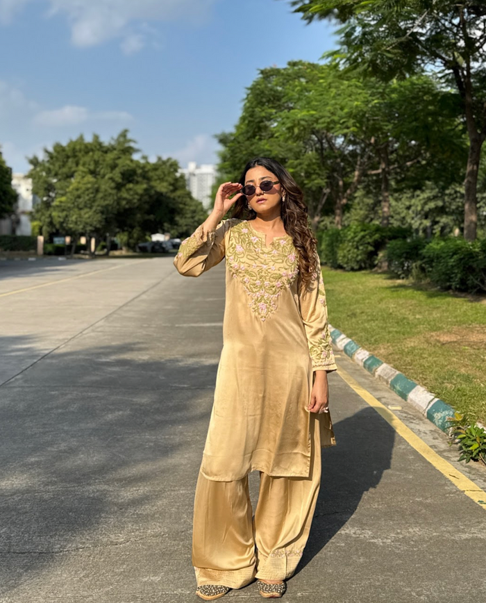 Soumya in Chikankari Kurta Set in Satin Silk with Farsi Pants – Beige