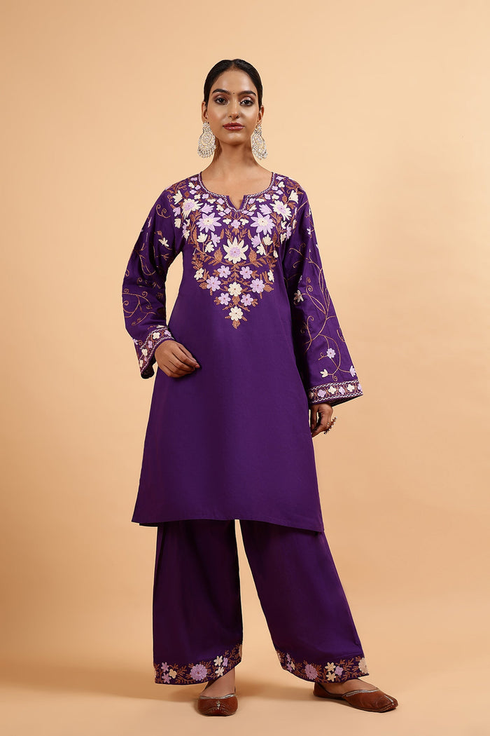 Taniya in Kashmiri Aari Embroidered Kurta Set with Farsi Pants - Purple