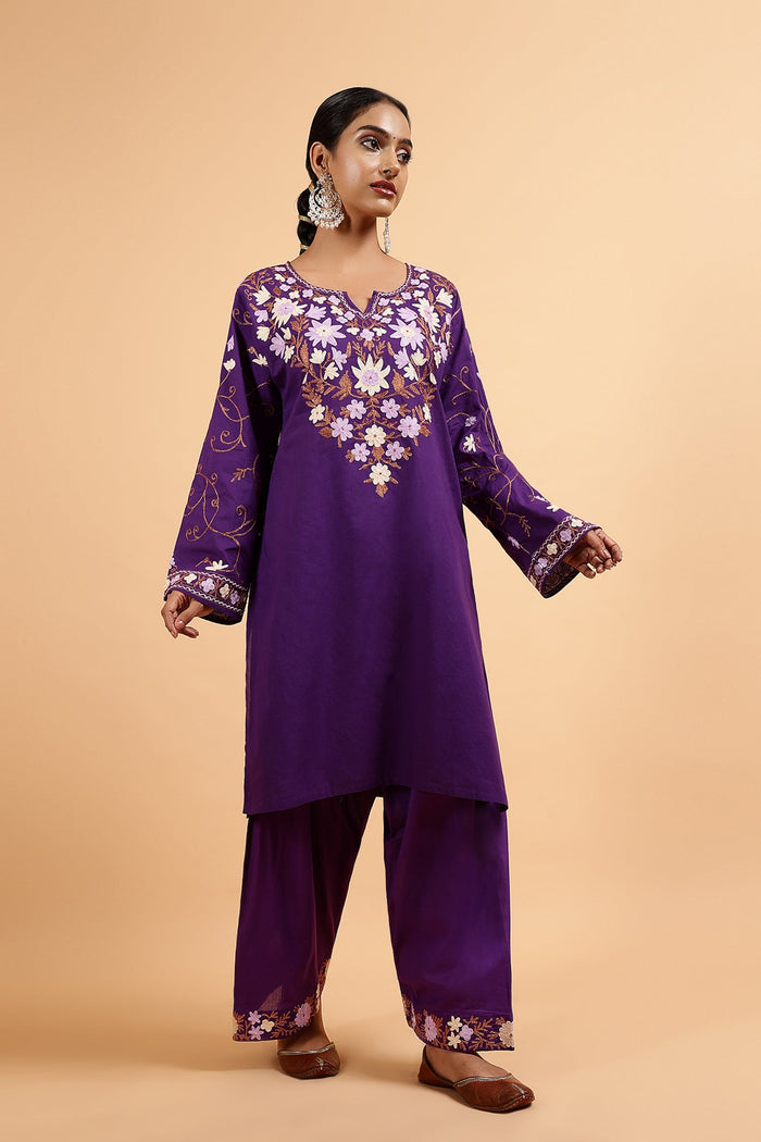 Taniya in Kashmiri Aari Embroidered Kurta Set with Farsi Pants - Purple