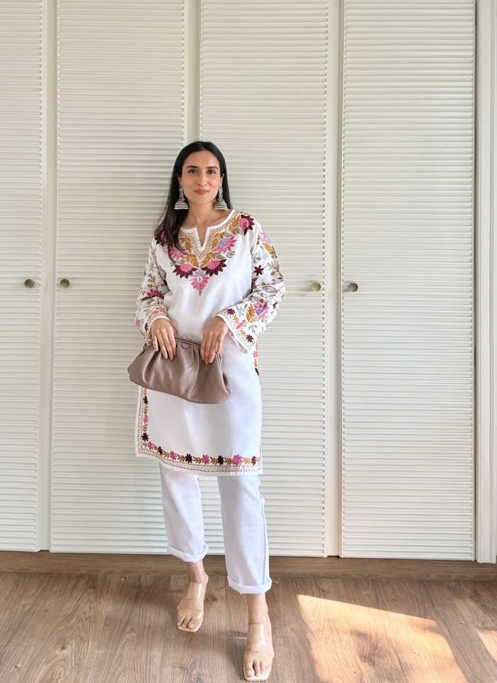 Urmi in Falak Kashmiri Kurta Set - White